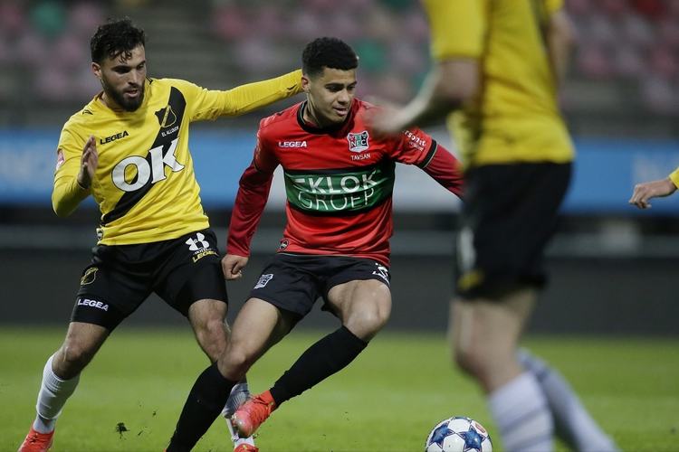 展战略中不 展战略中不